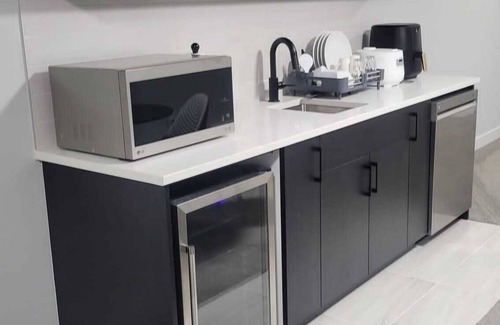 Southwest Calgary Casa | Cozy 1 bedroom basement suite in Southwest Calgary