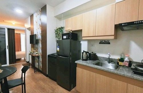 Project 4 Condominio | Cozy 1-bedroom condo in Infina Towers Cubao Quezon City with AC