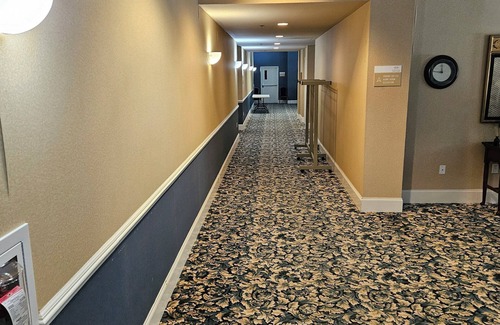 Valley Forge Casa | Cozy 1-bedroom hotel in enchanting Phoenixville with AC, WiFi