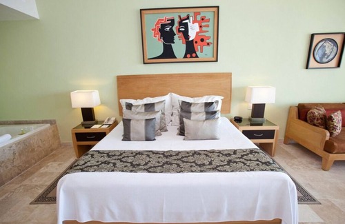 Las Jarretaderas Complejo | Cozy 1-bedroom studio with fitness room and AC in tranquil Nuevo Vallarta