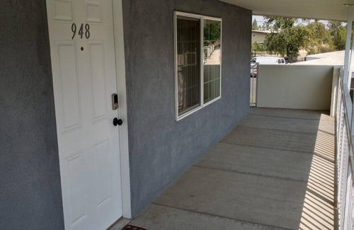 Downtown Apartamento | Cozy 1-bedroom Shared Apartment- Rent the Room