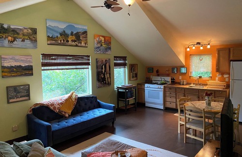 Rose Park Apartamento | Cozy 1-bedroom stand alone apartment in fantastic Missoula, MT.!!!