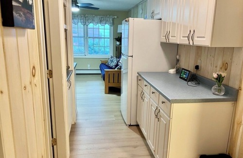 Southwest Harbor Condominio | Cozy 1-bedroom Efficiency in Downtown Southwest Harbor [Manset Room]