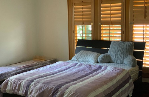 Glendora Casa | Cozy 1 bedroom with private bathroom and free parking