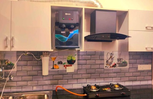 BTM Layout Apartamento | Cozy 1 studio private bedroom in a shared apartment with WiFi, AC