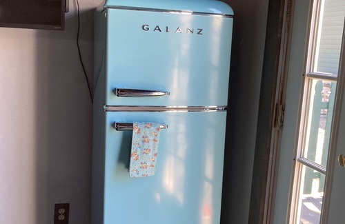 Cottonwood Cabaña | Cozy 1935 Farmhouse Cottage