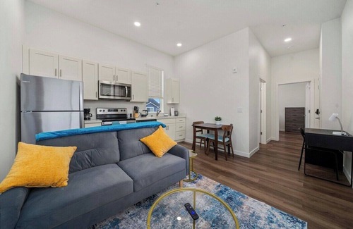 South Tacoma Condominio | Cozy 1BR/1BA Apartment near Colleges