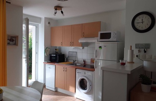 Cambo-les-Bains Apartamento | Apartamento con Piscina, Terraza y Parking en Cambo-les-Bains, Cerca de los Baños Termales