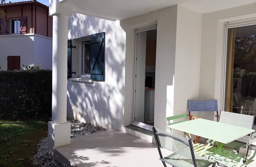 Cambo-les-Bains Apartamento | Apartamento con Piscina, Terraza y Parking en Cambo-les-Bains, Cerca de los Baños Termales