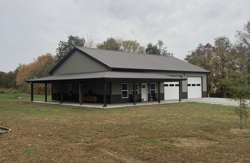 Sedalia Casa | Cozy 2 bed room, 2 bath barndominium.