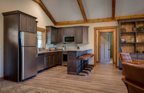 Harbor Springs Cabaña | 2 recámaras 2 baños Cottage en True North Golf Club en Harbor Springs, MI - Exclusivo