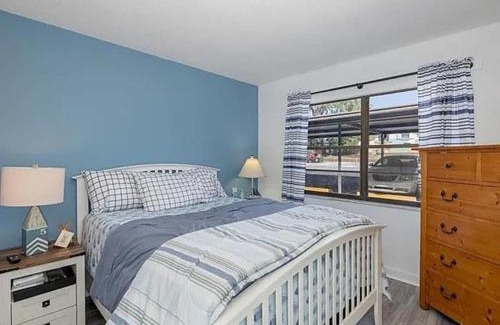 New Port Richey Apartamento | Cozy 2-Bedroom Apartment Near the Water