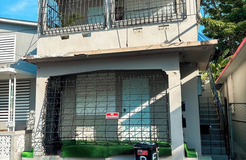 Bayamon Apartamento | Cozy 2-bedroom apartment in the heart of Bayamón with WiFi & AC