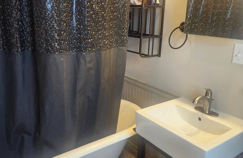 Butte Apartamento | Cozy 2-bedroom apartment in historic uptown Butte America