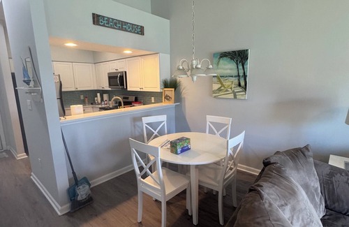 Little River Condominio | Cozy 2-bedroom condo with WiFi, AC in charming Little River