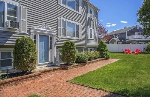 Dennis Port Condominio | Cozy 2-bedroom condo in charming Dennisport with WiFi, AC