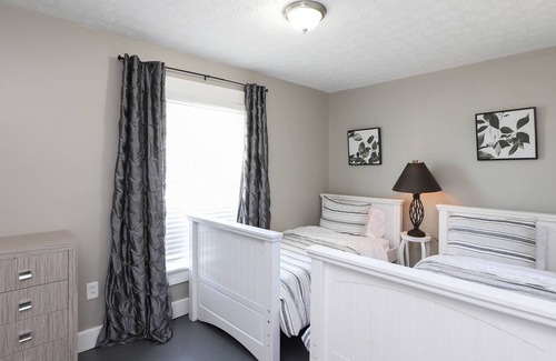 Dayton Casa | 2 habitaciones, 1 baño, Dayton Duplex-half