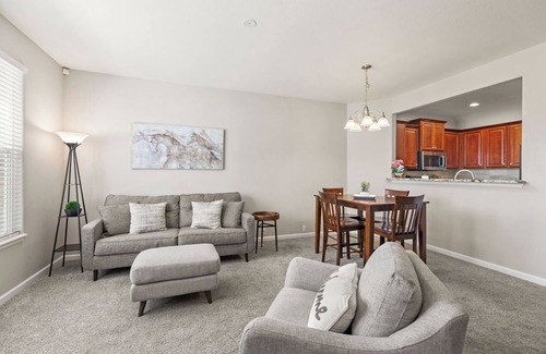Monument Casa | Cozy 2-bedroom townhome in pleasant Monument with AC