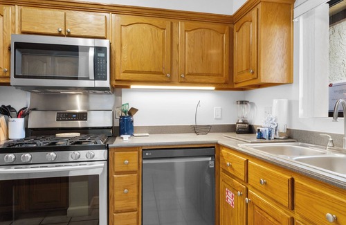 West Panama City Beach Casa | Cozy 2-bedroom Getaway With Resort Amenities & Dog-friendly!