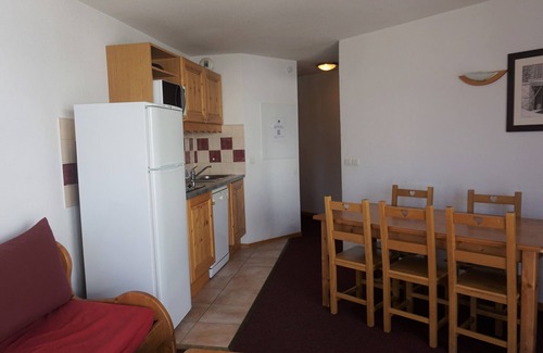 Orcieres-Merlette Apartamento | Cozy 2-Room Cabin Apartment for 6 with Balcony in Prime Orcières Location