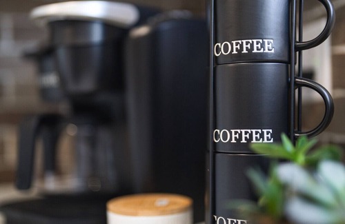 Cornwall Apartamento | Cozy 2BDR Lots Of Amenities