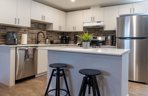 Cornwall Apartamento | Cozy 2BDR Lots Of Amenities