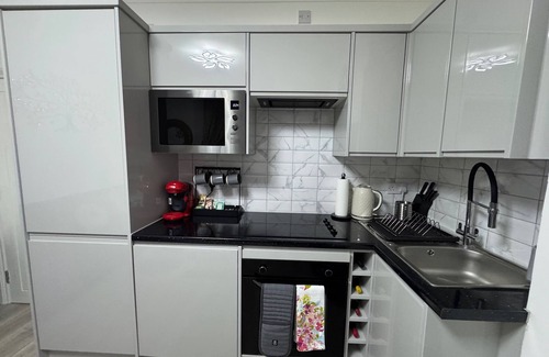Harlesden Apartamento | Cozy 2br-5guests-near Attractions-garden