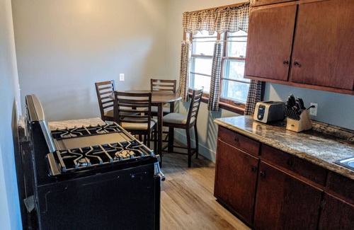Davenport Casa | Cozy 2BR Home in Quiet Neighborhood with PS4