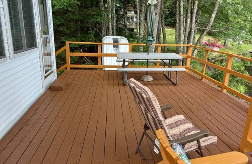 Lyman Cabaña | Cozy 2BR Pondside Cottage