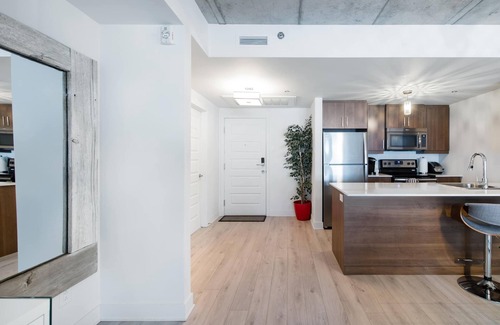 Latin Quarter Condominio | Cozy 3 1/2 unit with unbeatable location right in the Quartier des Spectacles.