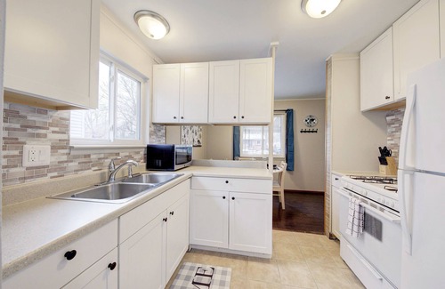 Westland Casa | Cozy 3 bed 1 bath entire house- up to 6 people