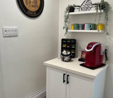 Bracebridge Casa | Cozy 3 Bedroom Cottage on Stunning Muskoka River