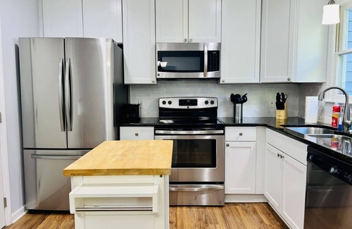 East Raleigh Casa | Cozy 3-Bedroom Getaway