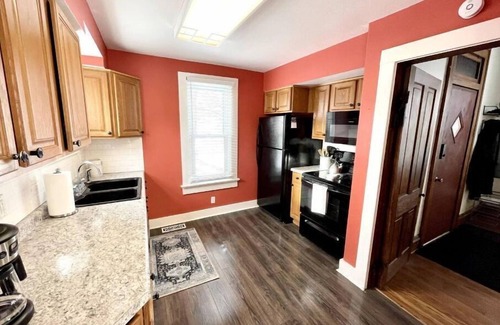 Fort Wayne Casa | Cozy 3-bedroom home near downtown Fort Wayne | Pet Friendly!