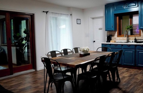 Tunkhannock Township Casa | Cozy 3-bedroom house in secluded area of Pocono Lake!