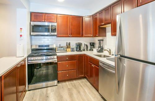 Nauck Apartamento | Cozy 3 Bedroom Min to National Mall Great Location and Free Parking
