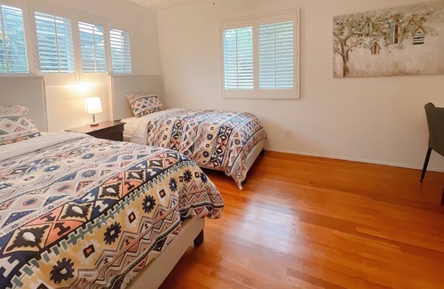 San Gabriel Casa | Cozy 3 Bedrooms House with extra Sunny Room