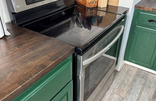 Beech Grove Casa | Cozy 3 BR home in a small town, 8 minutes from downtown Indy/ fountain square