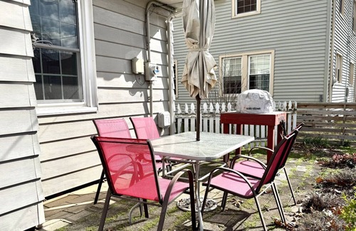 South Bend Casa | Cozy 3BD/1.5 BA 3 mi from ND campus.