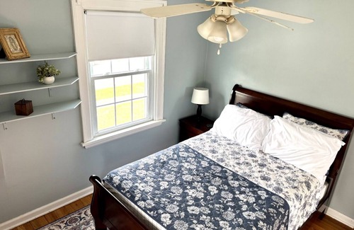 South Bend Casa | Cozy 3BD/1.5 BA 3 mi from ND campus.