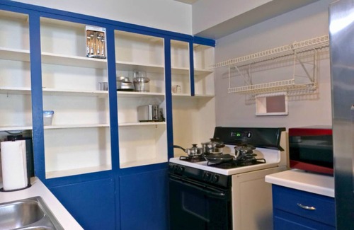 North Shore Casa | Eastside Gem Cozy Clean Close to Everything