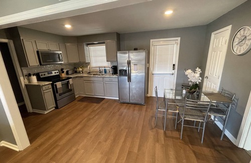 Albany Casa | Cozy 4 bedroom House 2.5 bath