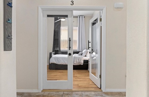 Greenacres Casa | Cozy 4BR/2BA Near Belcourt Seven Oaks