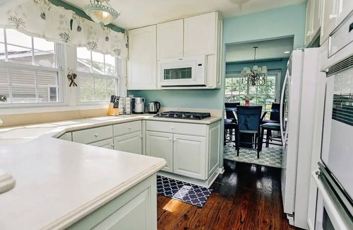 Wasco Casa | Cozy 4BR Home with 2.5 Baths