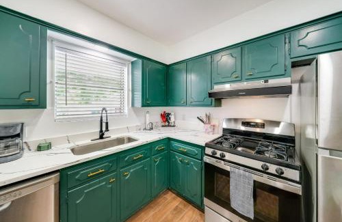 North San Antonio - SAT Casa | Cozy 4BR House with BBQ near Six Flags & SeaWorld