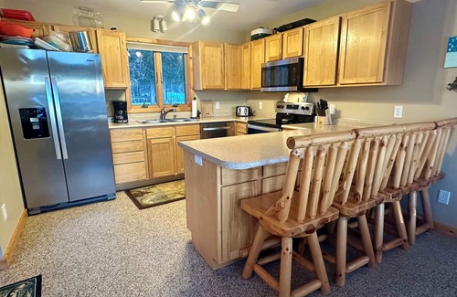 Hill City Cabina | Cozy A- frame cabin on Hill Lake