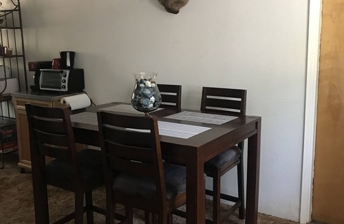 Susanville Cabaña | Cozy Adorable Cottage Near Eagle Lake