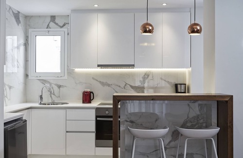 Kolonaki Apartamento | Cozy and Bright Apartment in Kolonaki