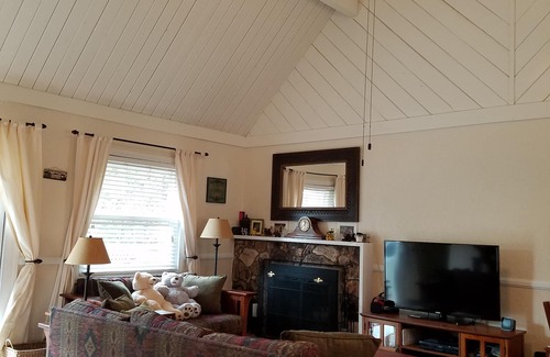 Lake Arrowhead Casa | Acogedor y encantador retiro privado con derechos de lago