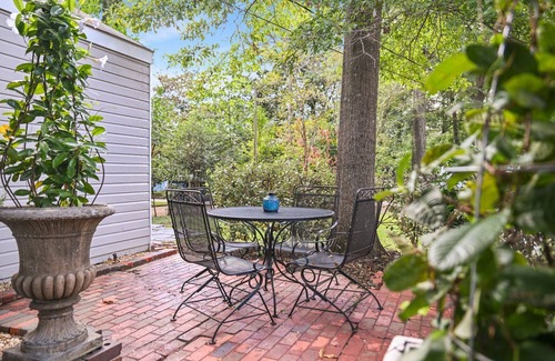 Montgomery Casa | Cozy and Clean - Best located Old Cloverdale 1BR